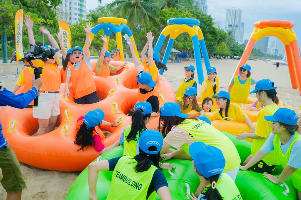 team building bãi biển