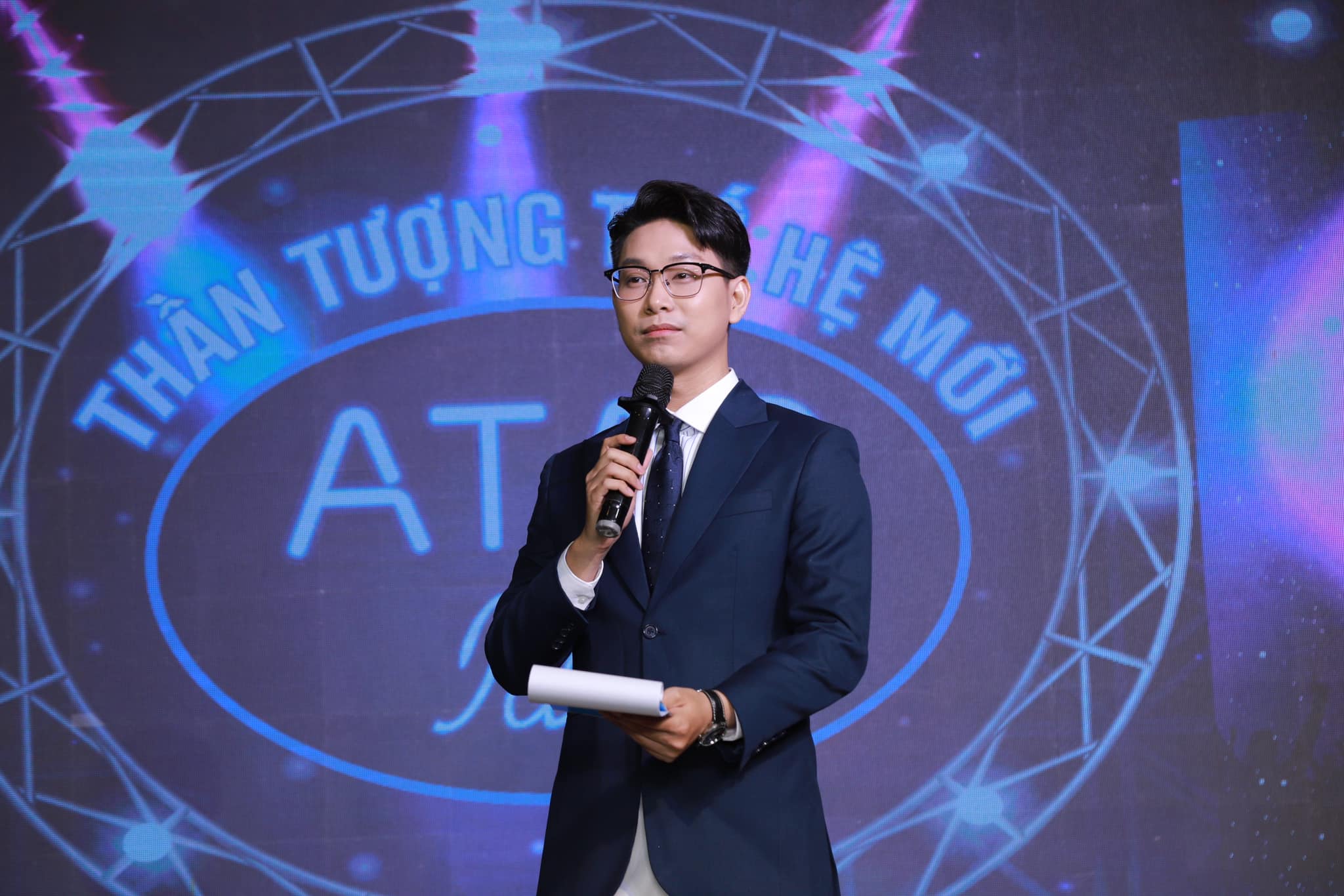 thuê mc tiệc tất niên