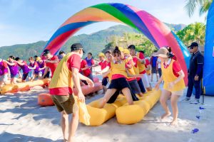 tổ chức team buiding bãi biển