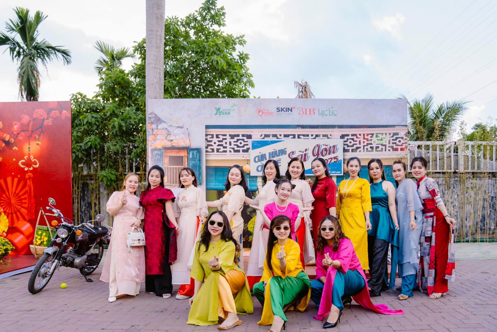 tổ chức tiệc tất niên