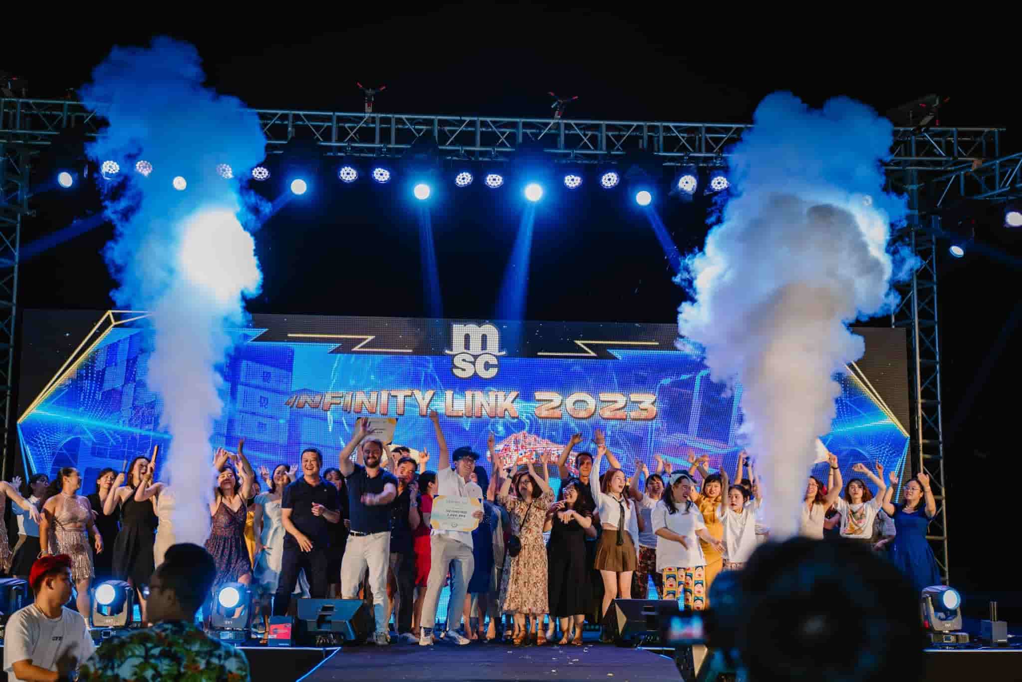 tour team building mũi né