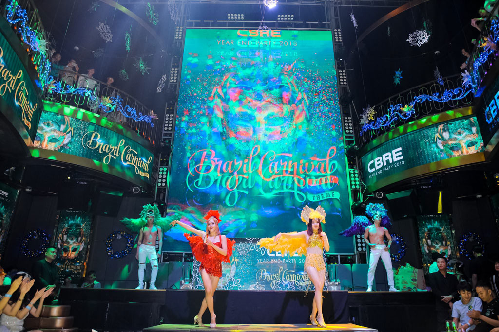 to-chuc-tiec-tat-nien-2025